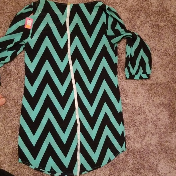 Dress - Picture 5 of 5